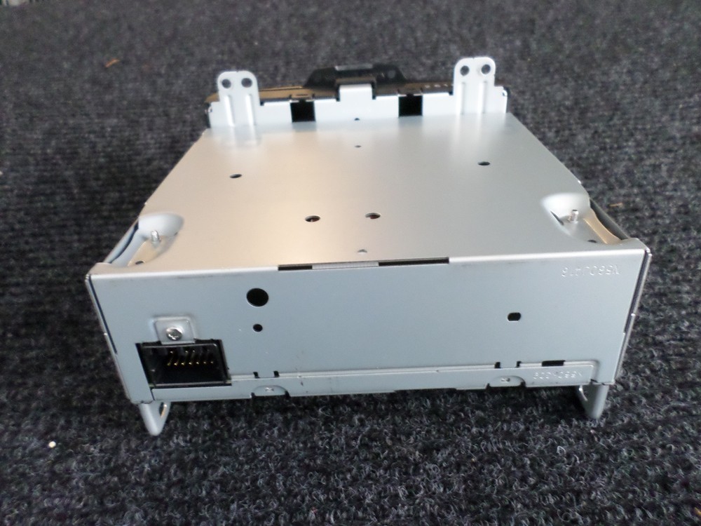 2013-2016 DODGE DART Dvd Player Center Console