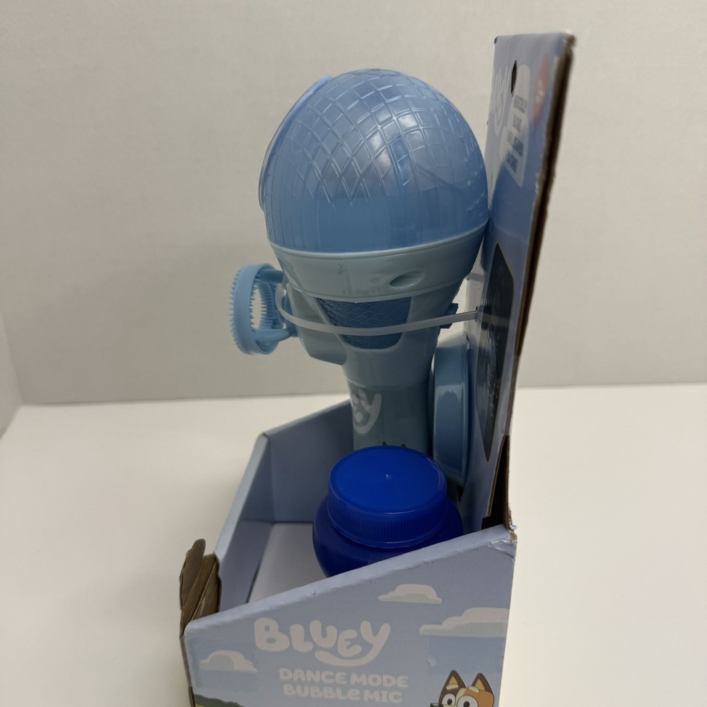 Bluey Dance Mode Bubble Mic Lights Sounds 4oz Bubble Solution New