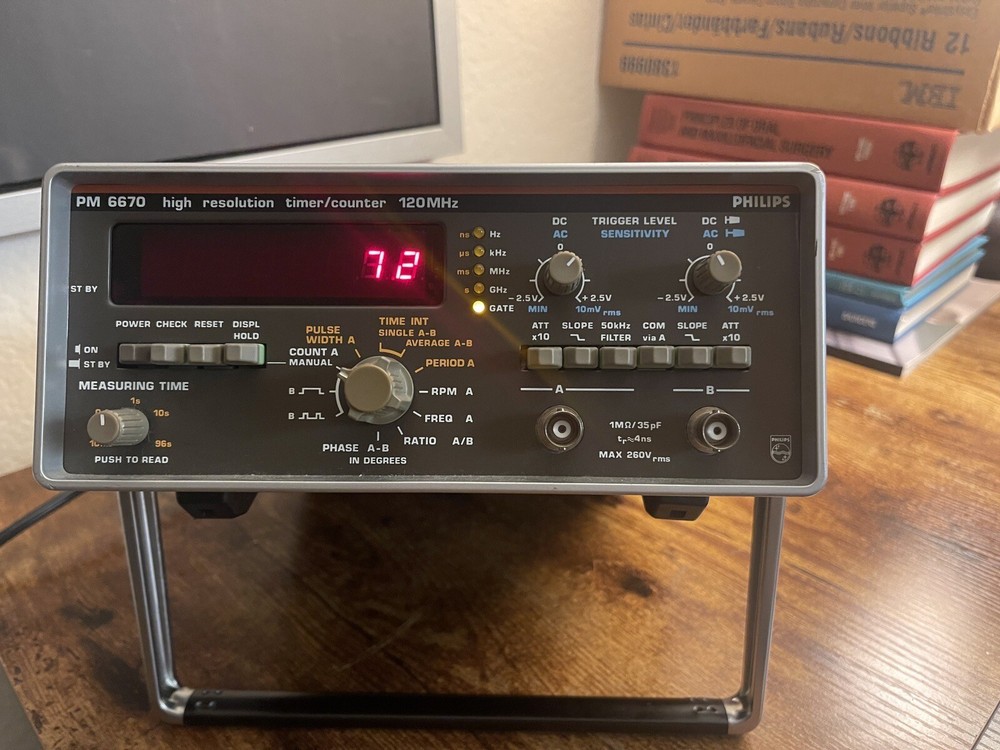 PHILIPS PM 6670 HIGH RESOLUTION TIMER/COUNTER 120MHz