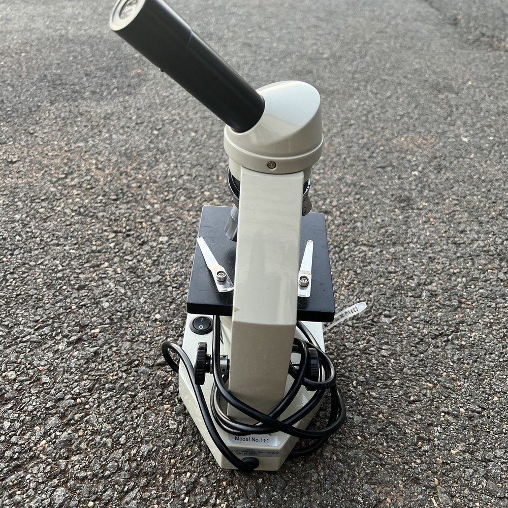 NATIONAL...MODEL #111 MICROSCOPE with 3 Objectives 4x 10x 40x