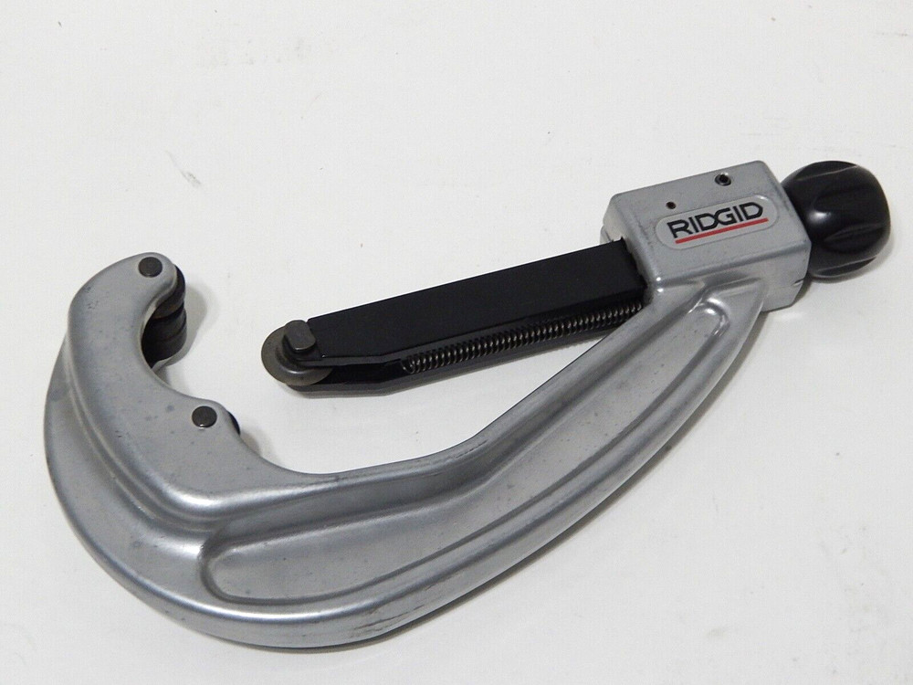 RIDGID NO. 154 PIPE CUTTER