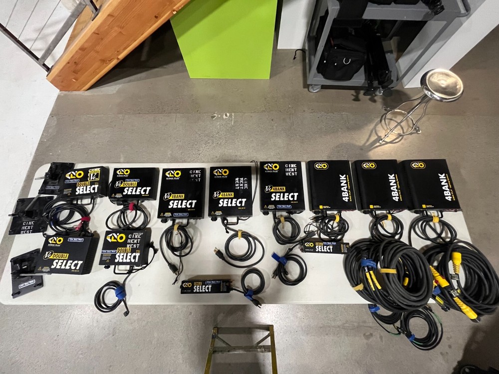 Kino Flo ballast + head feeder cables