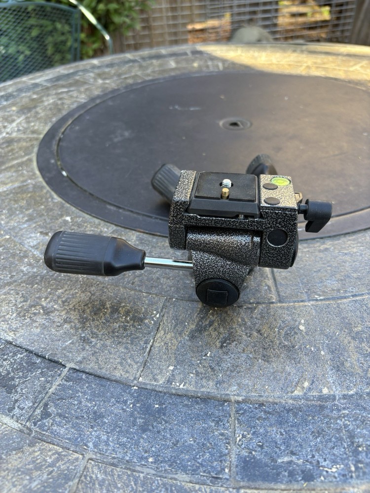 GITZO Tripod Pan Tilt Head Quick Release