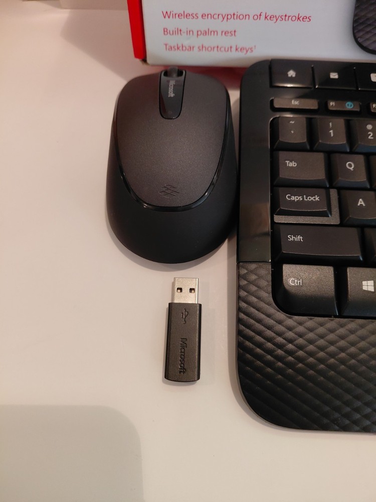 Microsoft Wireless Desktop 2000 Keyboard Mouse USB Dongle Combo Tested Works
