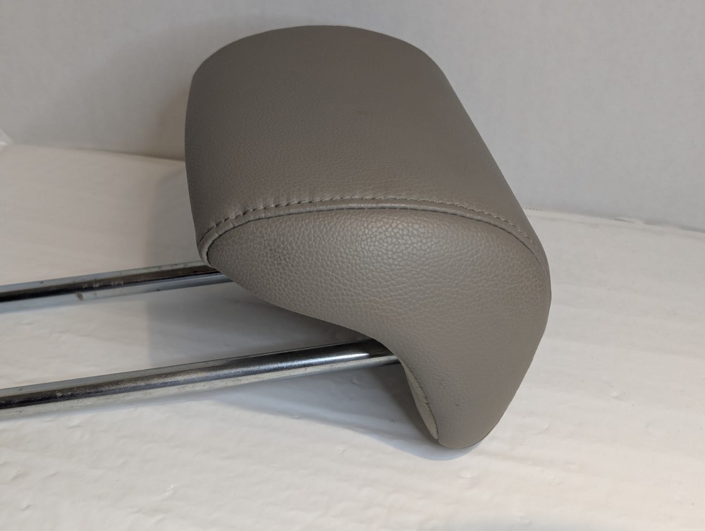 2011-2017 Honda Odyssey Rear Third Row Center Headrest Leather