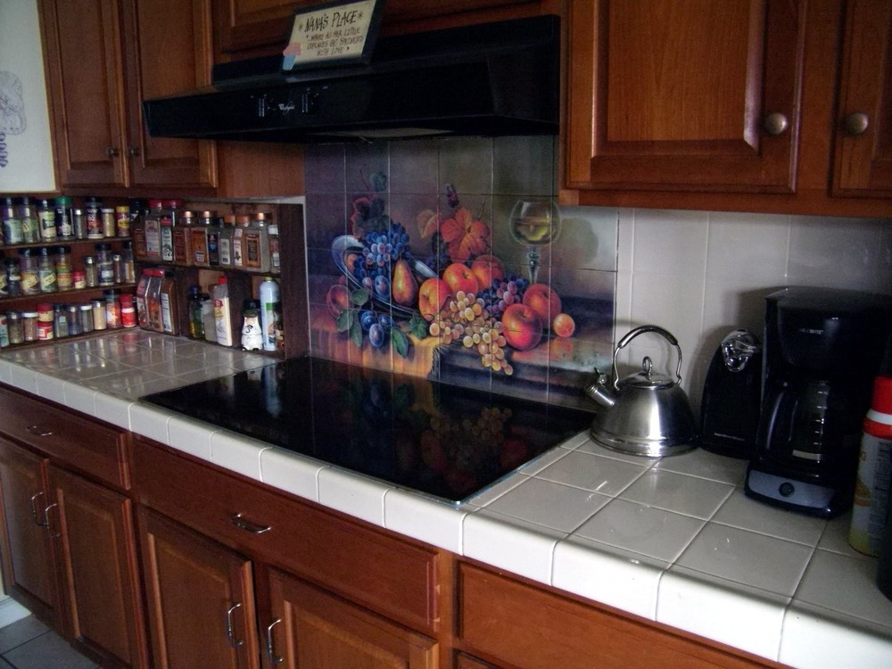 24 x 16 Apple Mural Tumbled Marble Backsplash Tile #465