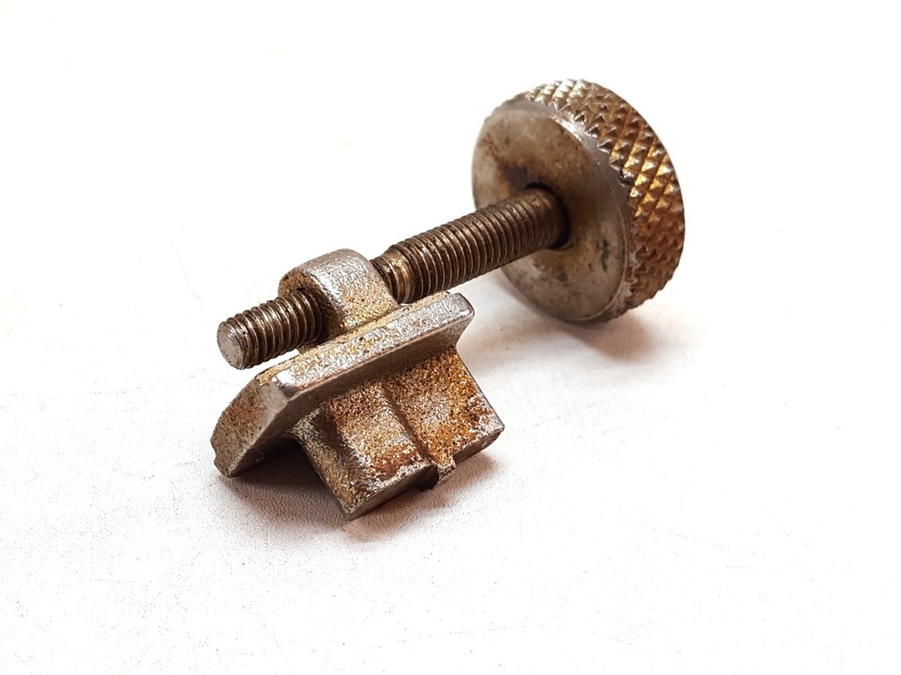4141 Stanley No. 220; Frog & Screw