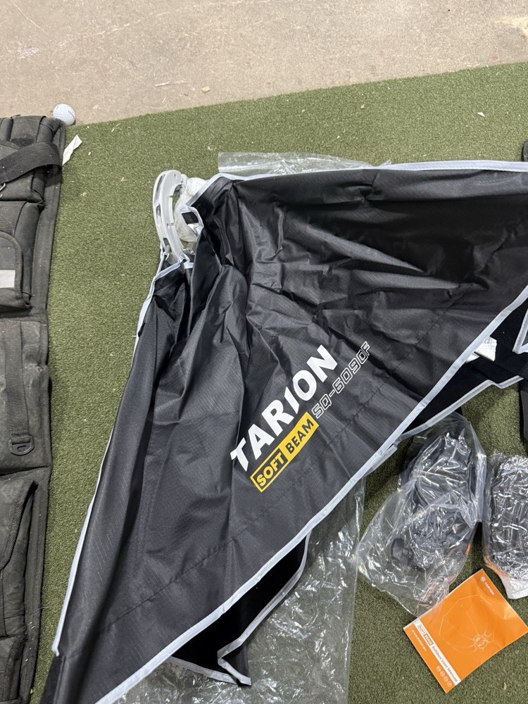 TARION Foldable Bowens Softbox with Grid: Quick One-Step Open/Lock, 23.6x35.4...