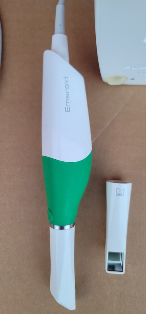 Planmeca Emerald Scanner