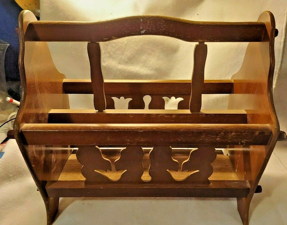 VINTAGE WOOD MAGAZINE RACK HOLDER