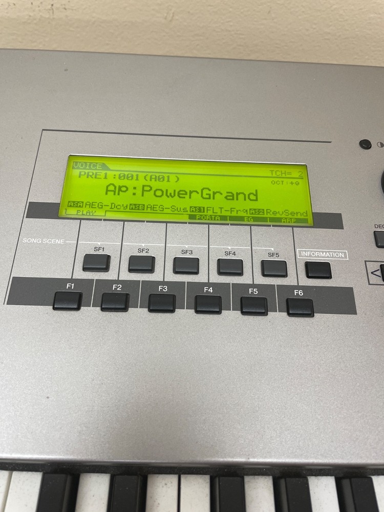 yamaha production keyboard motif 8