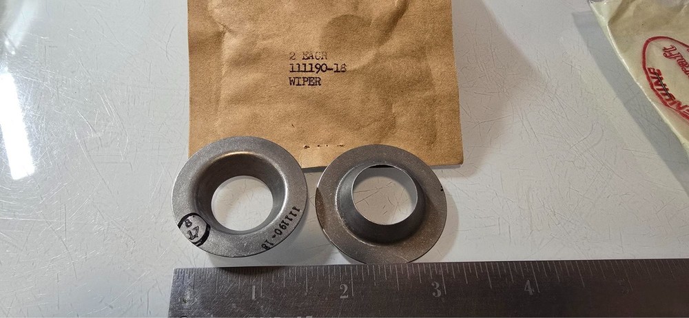 (4) BEECHCRAFT RING WIPERS 111190-18 1620-00-213-4380