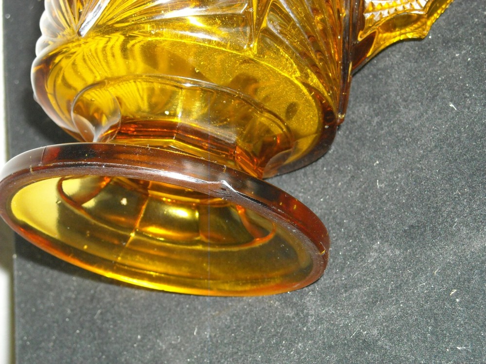 Jubilee / Isis Pattern Water Pitcher Amber