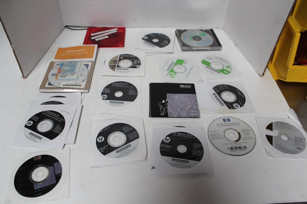 Lot of 18 HP Software Discs for PC