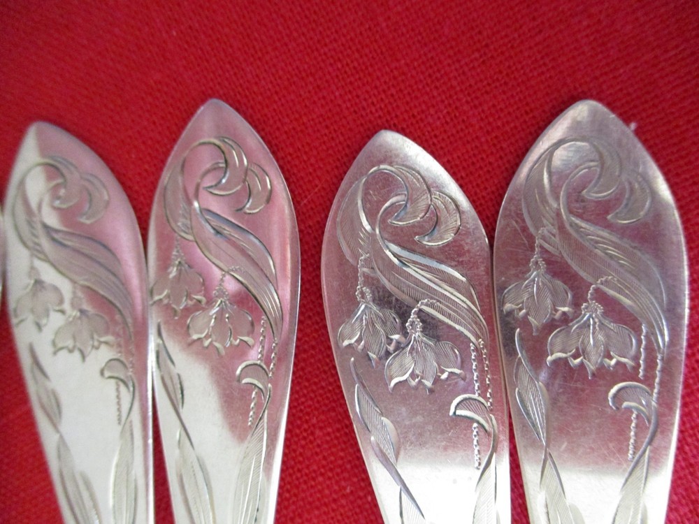 (18) Possibly German 800 Silver Teaspoons, Fancy Pattern 262 grams