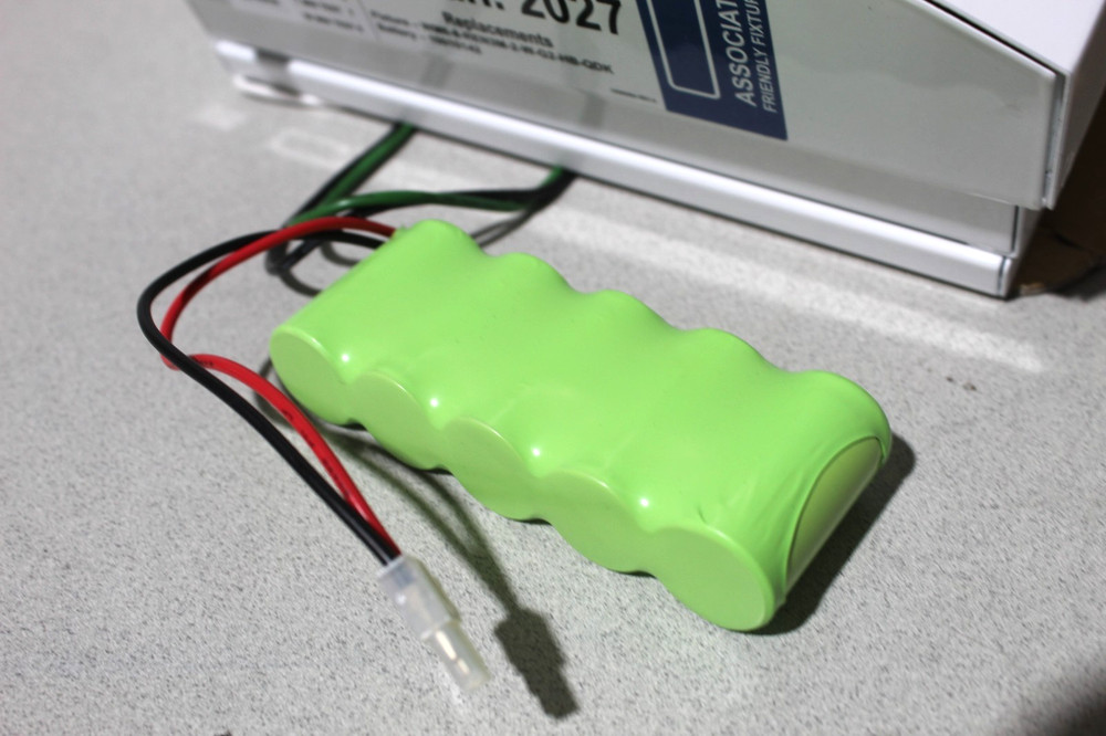 Exitronix Emergency lighting WM6-8-REN3M-2-W-G2-HB