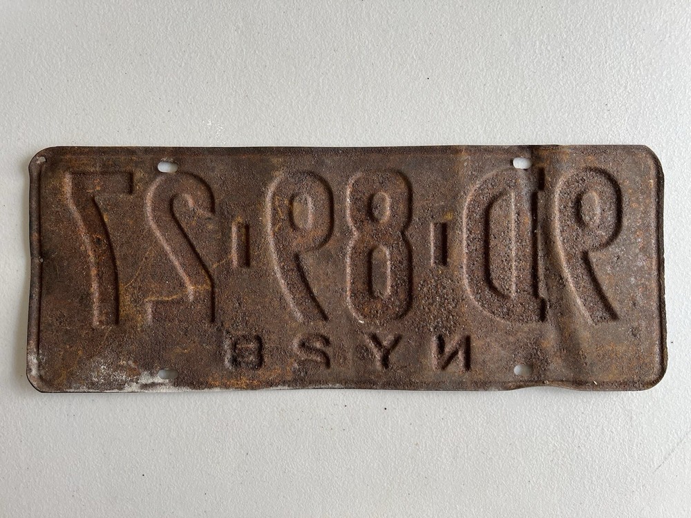 1928 NY License Plate (#9D 89 27)