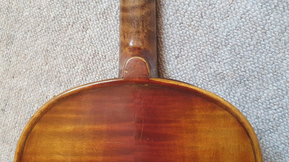 Beautiful old Viola, beautiful flamed