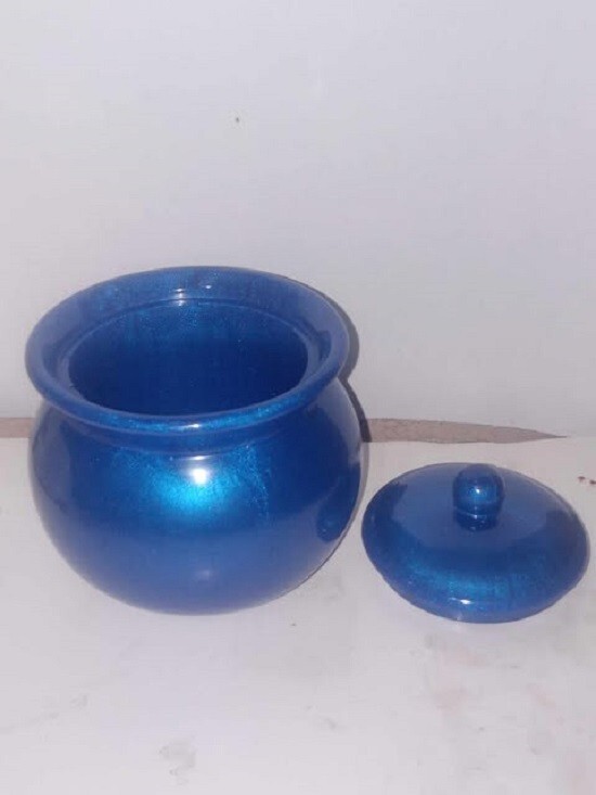 CONTAINER WITH LID POURED FROM RESIN STYLE #2