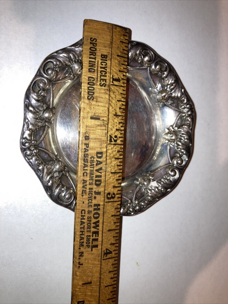 Antique Gorham Sterling Silver Repousse Nut Dish A1772