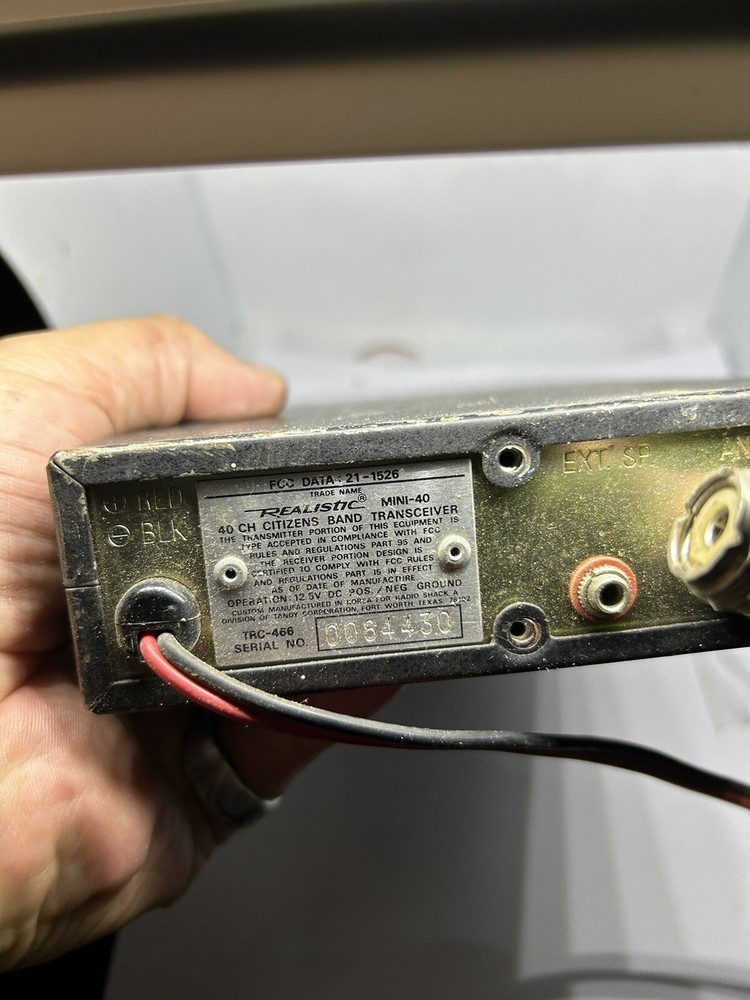 Vintage Realistic Mini-40 CB Transceiver Radio