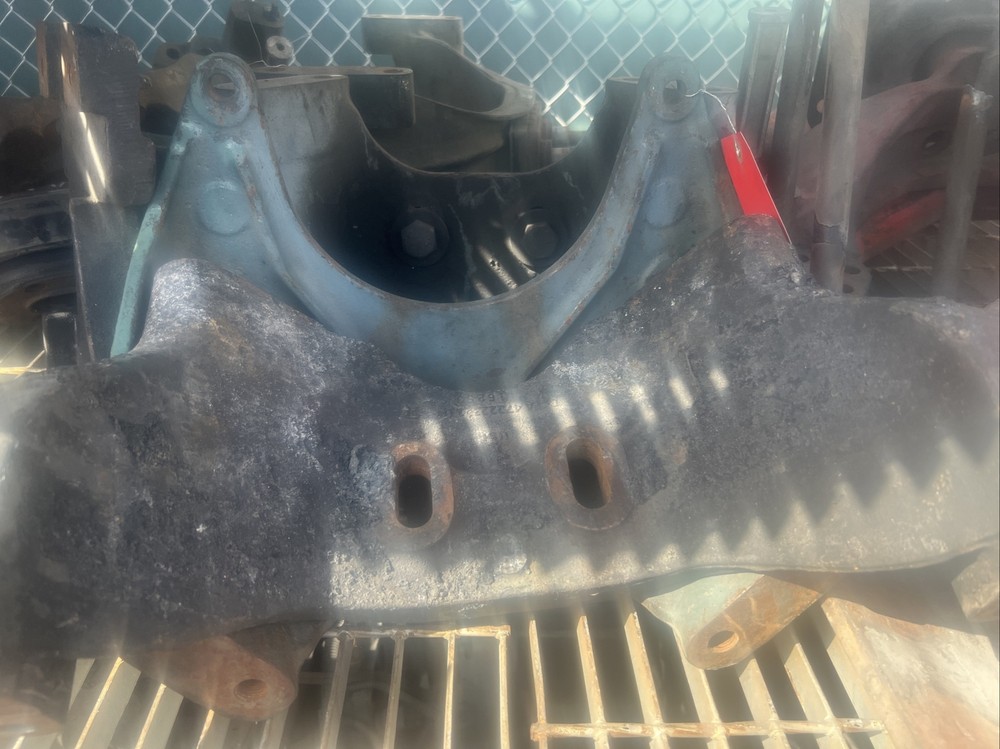Detroit Diesel DD15 Engine Mount A47222321 04