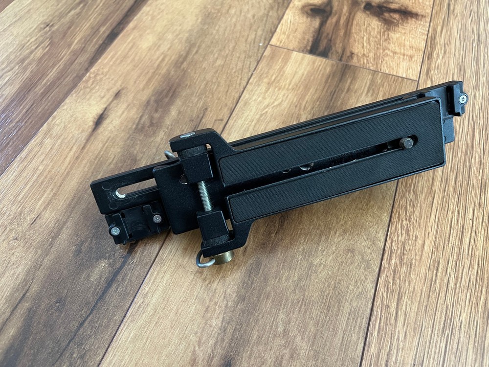 Manfrotto ART # 330 Macro Flash Bracket- DSLR Excellent Condition