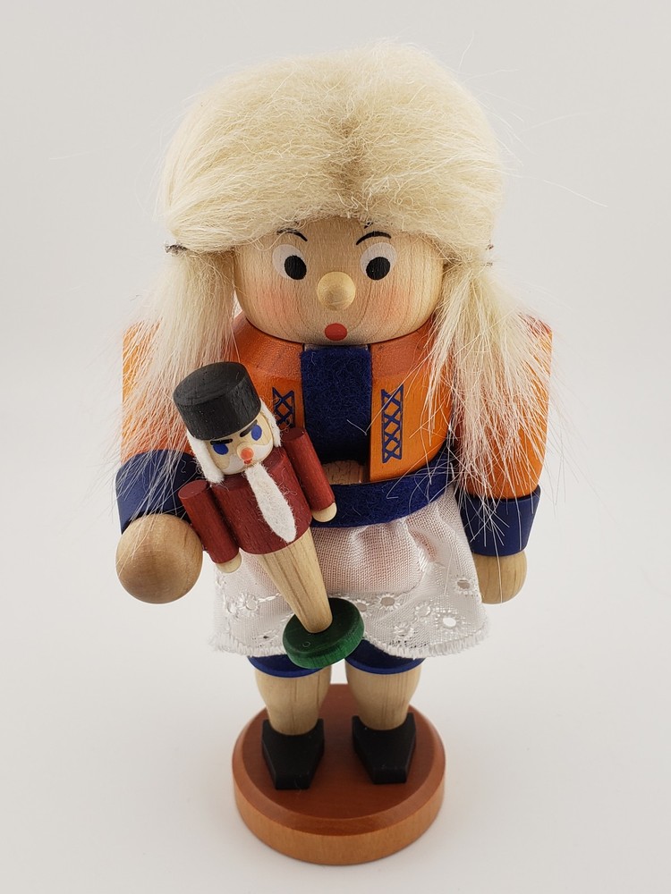 Christian Ulbricht Nutcracker Clara 32-723