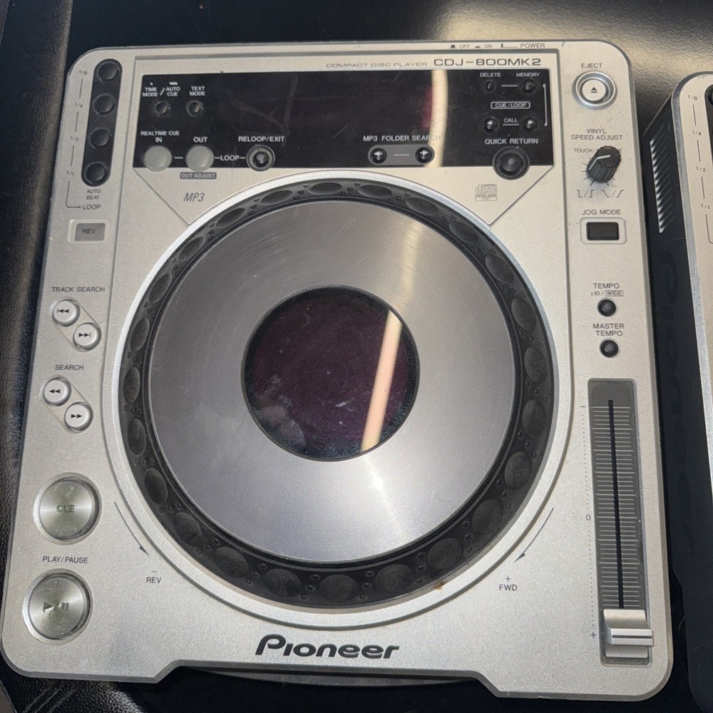 Pioneer CDJ 800MK2