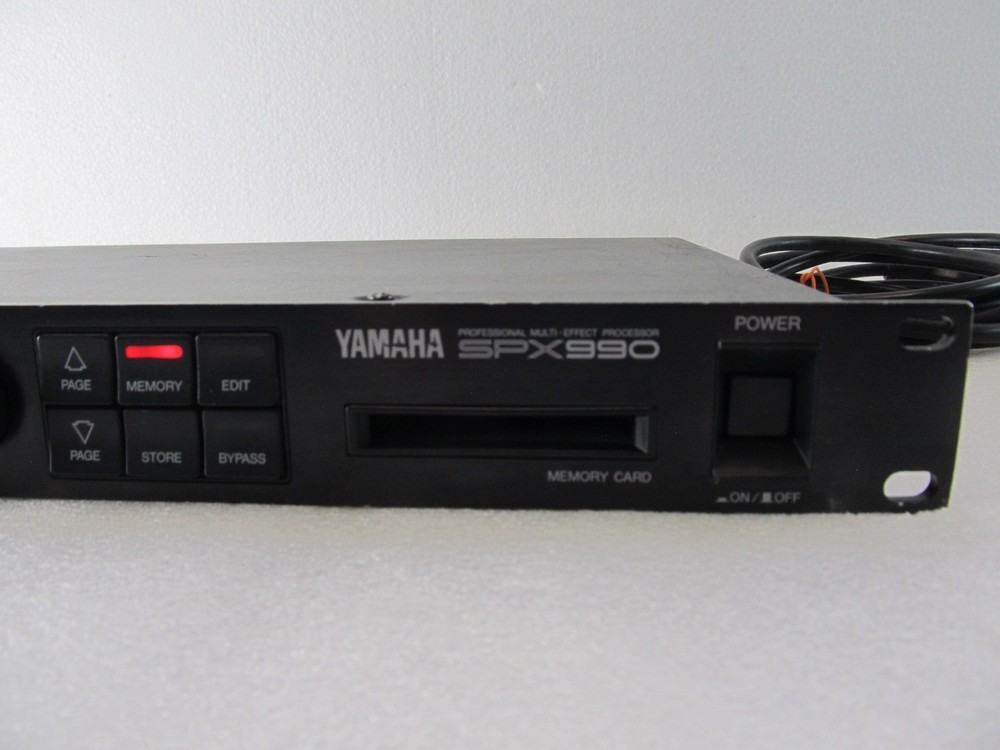 Yamaha SPX990 Professional Multi-Effect Processor Rack Mountable
