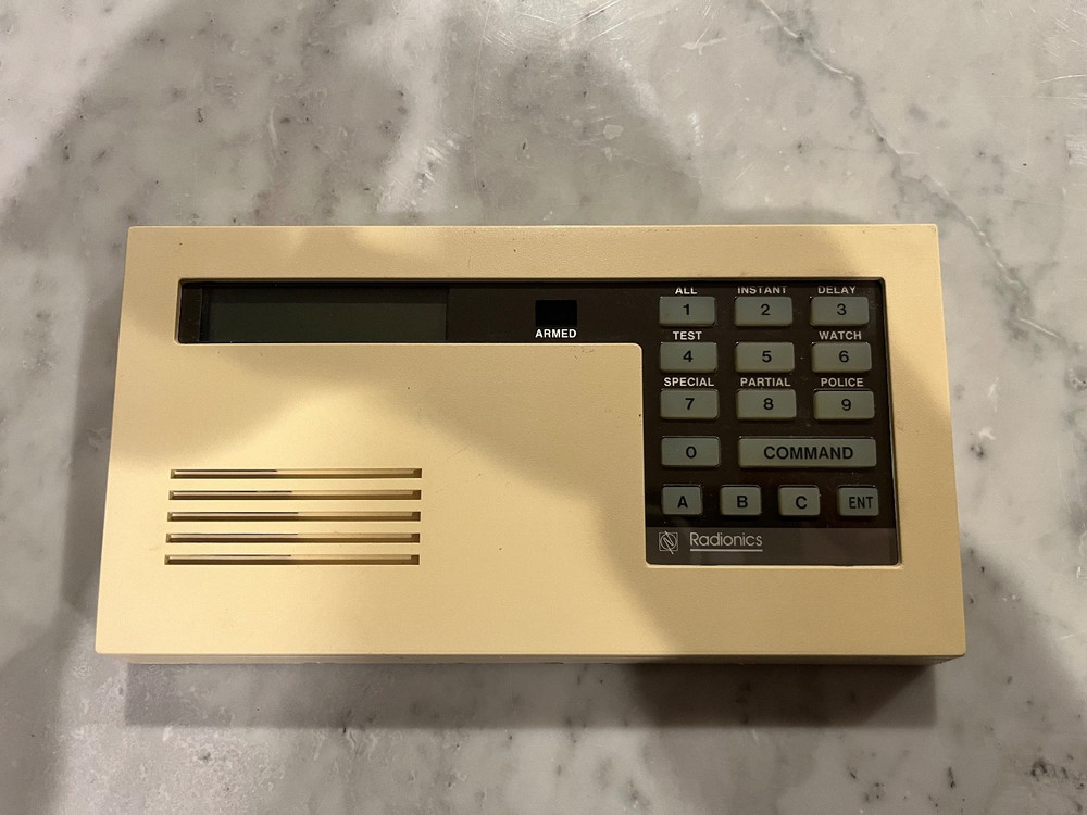 Radionics keypad model D636A