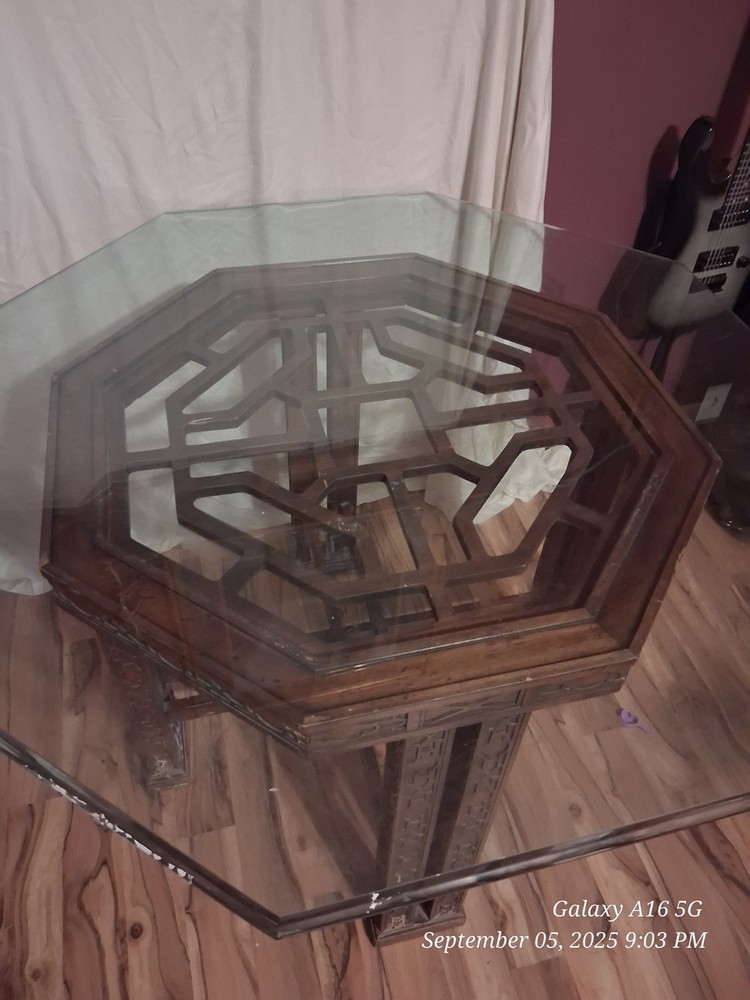Drexel Heritage Chinese Chippendale Glass Topped Octagonal Dining Table