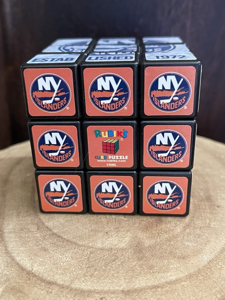NY ISLANDERS Rubik’s Cube NHL - RARE