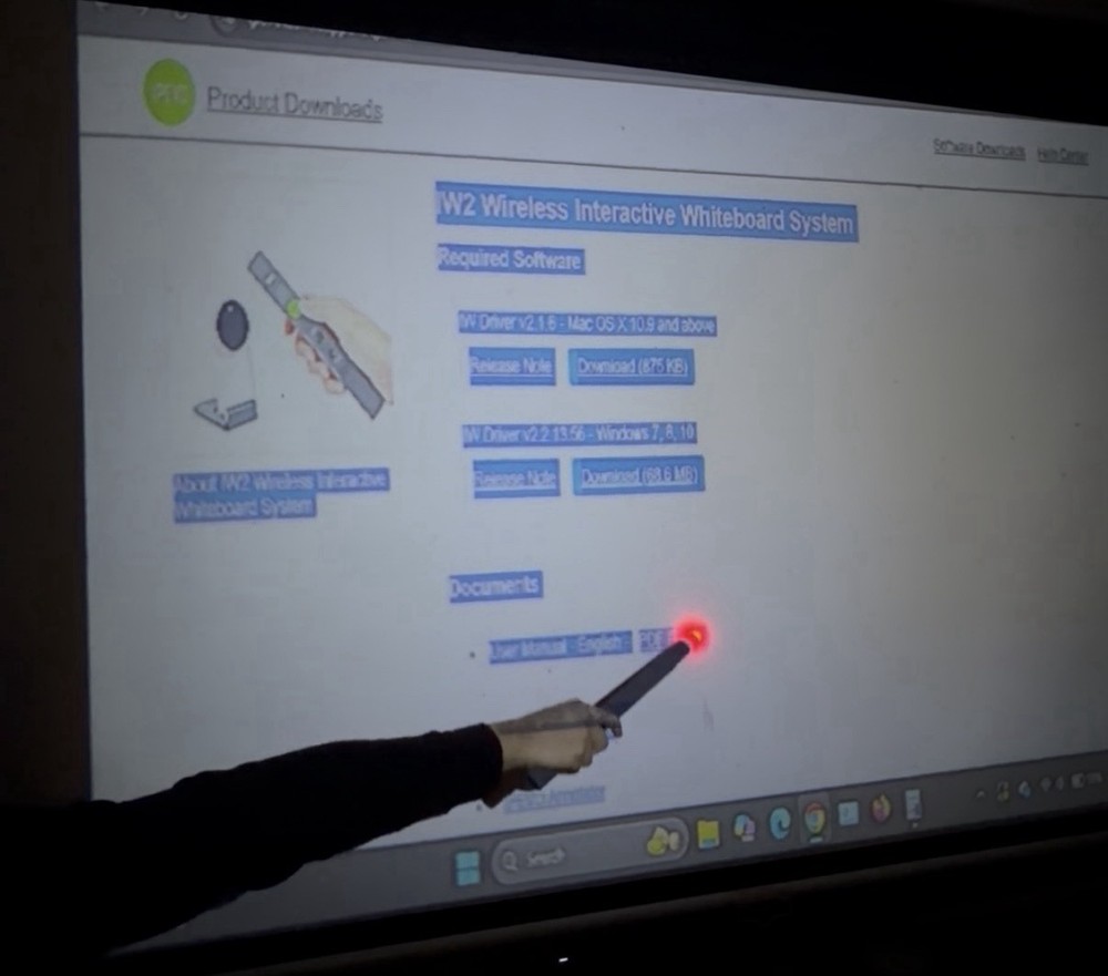 IPEVO IW2 Wireless Interactive Whiteboard System