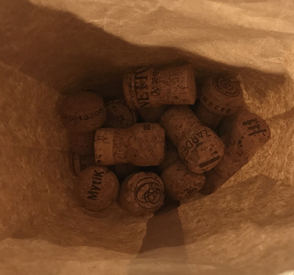 20 Used Sparkling Champagne Wine Corks -crafts