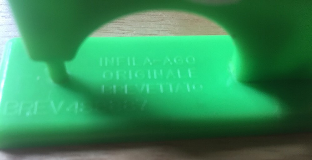 VTG automatic needle threader Ditta Martinelli