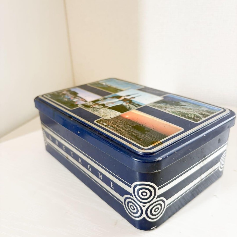Vintage Tin Featuring A Bretagne Landscape