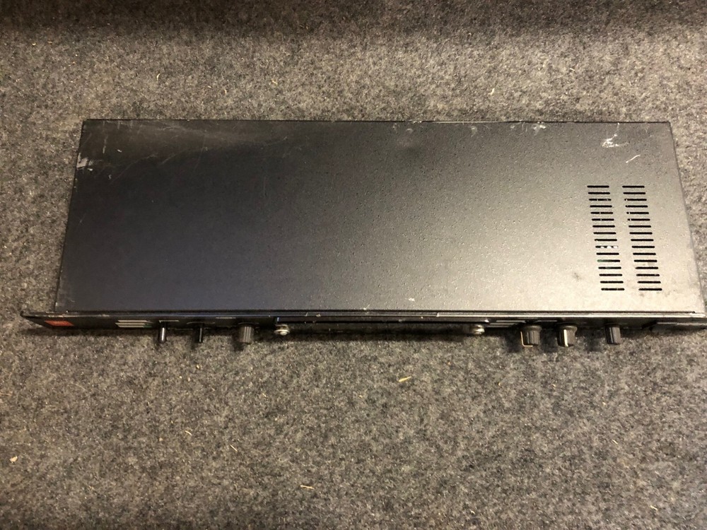 JBL Soundzone Z32S Multiple Audio Source Controller Mixer Router MAKE OFFER!