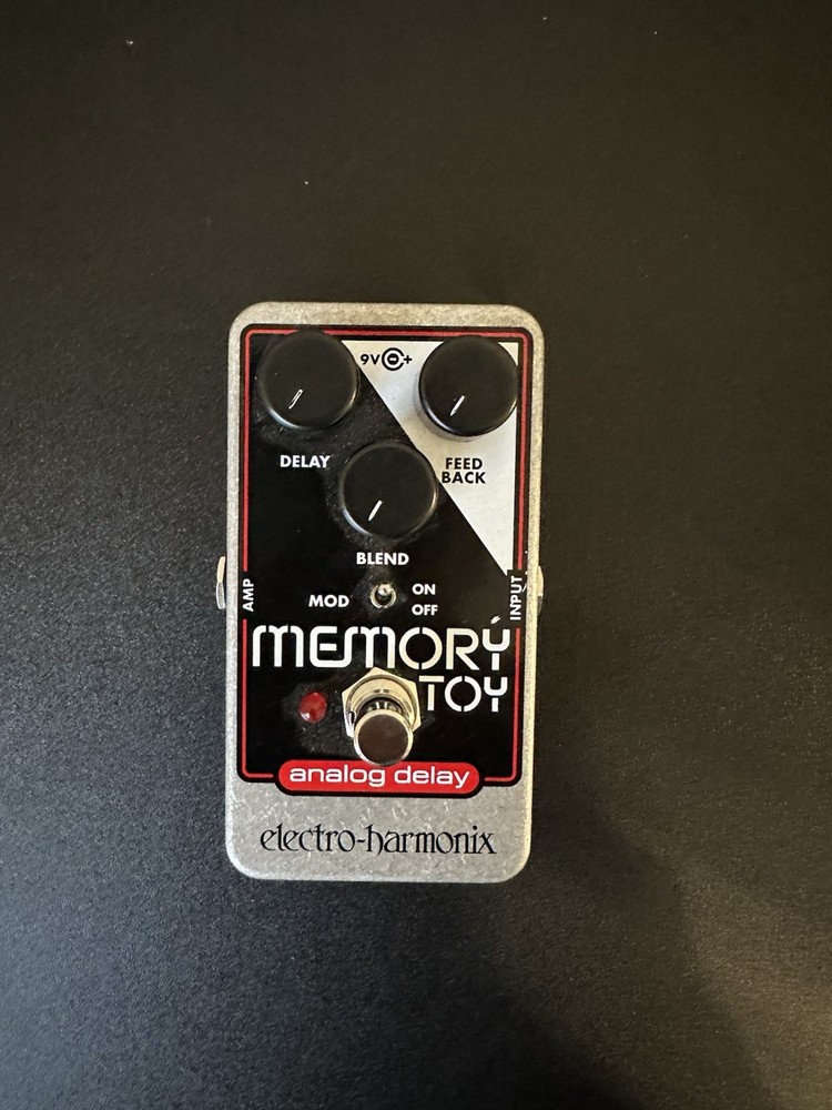 Electro-Harmonix Memory Toy Analog Delay Guitar FX Pedal