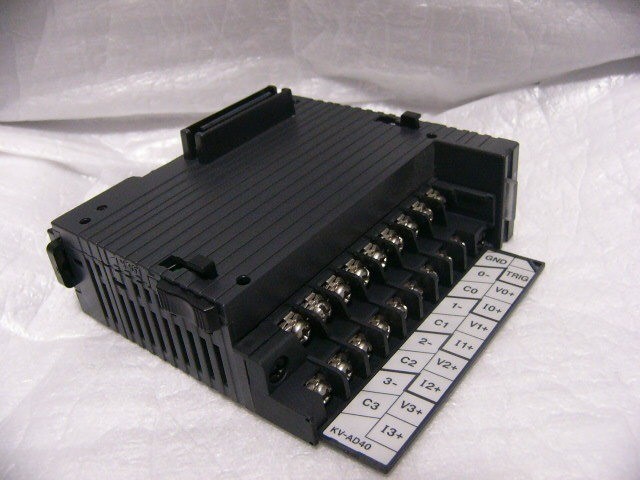 KEYENCE PLC KV-AD40 USED