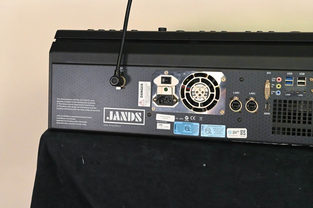 Jands Vista L5 Lighting Control Console CG01US6