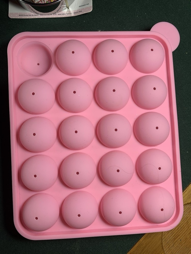 4 Donut Making Pans