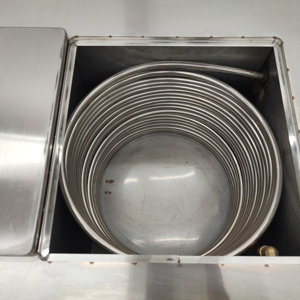 Low-Temperature Cooling Liquid Circulating Pump 30L Thermostatic Cooling Chiller