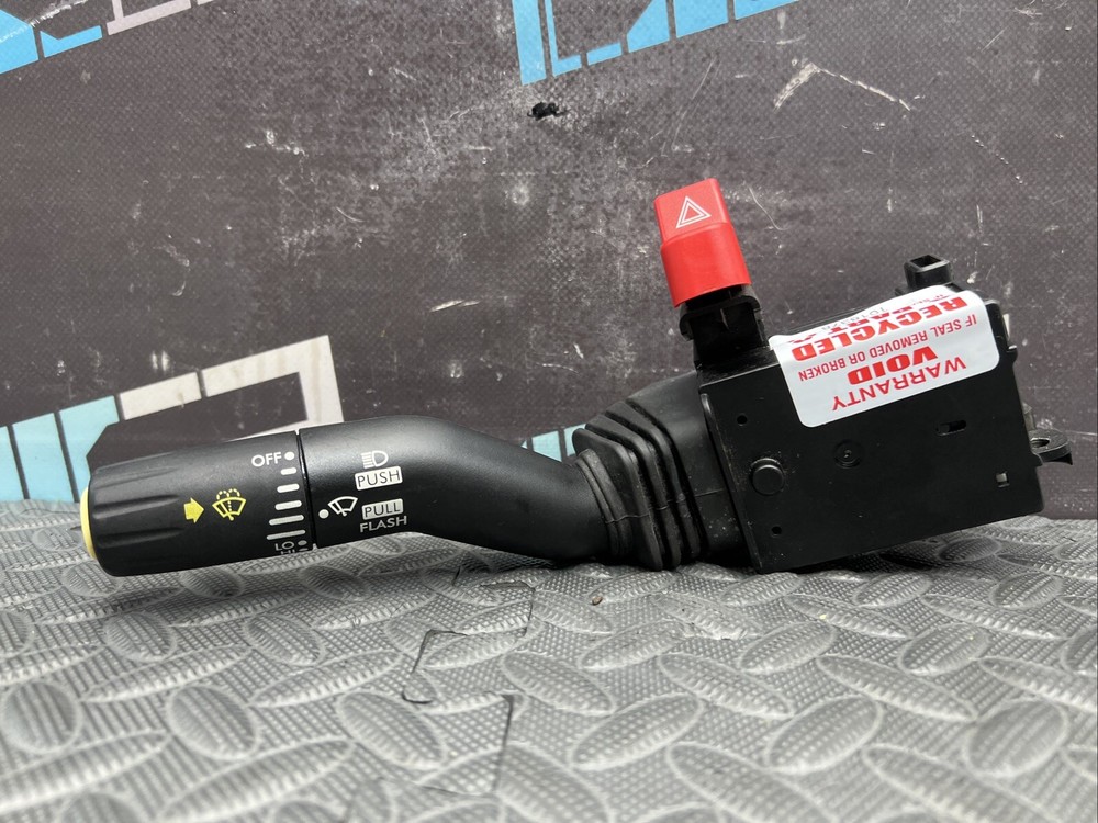 A06-36956-003 Freightliner M2 106 Column Turn Windshield Wiper Hazard Switch