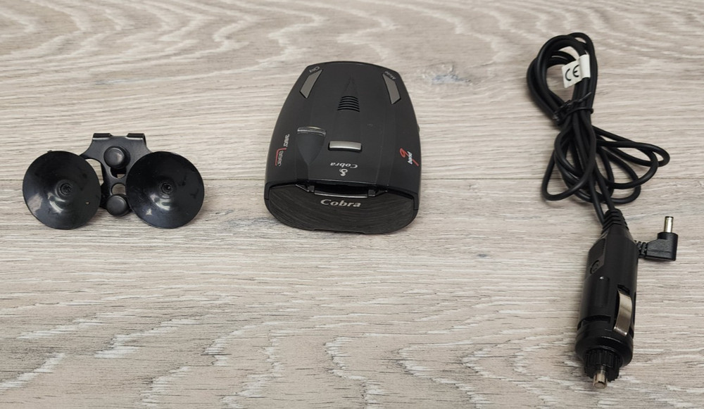 Cobra ESD 7400 Radar Detector With Windshield Mount & Car Power Cable Tested