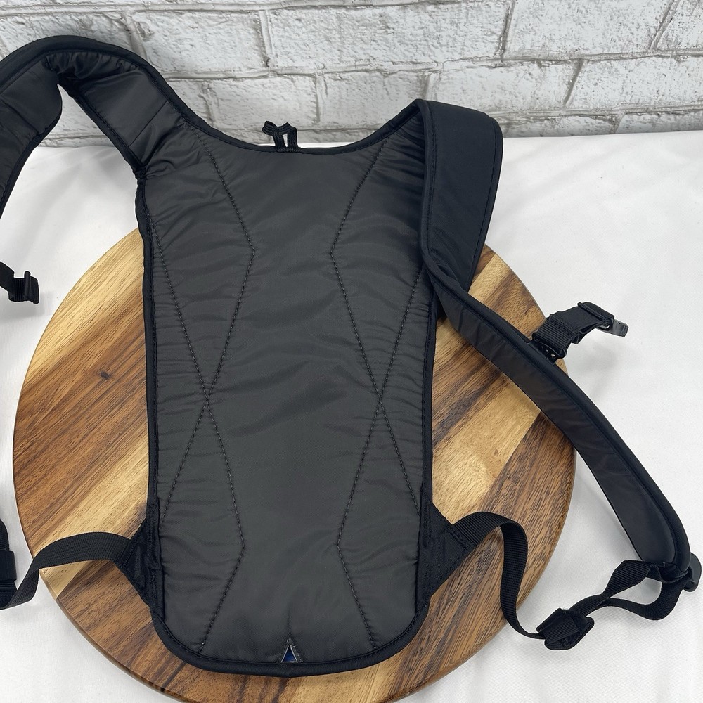 Camelbak Ziod Black 2L Hydration Backpack w/ Blatter