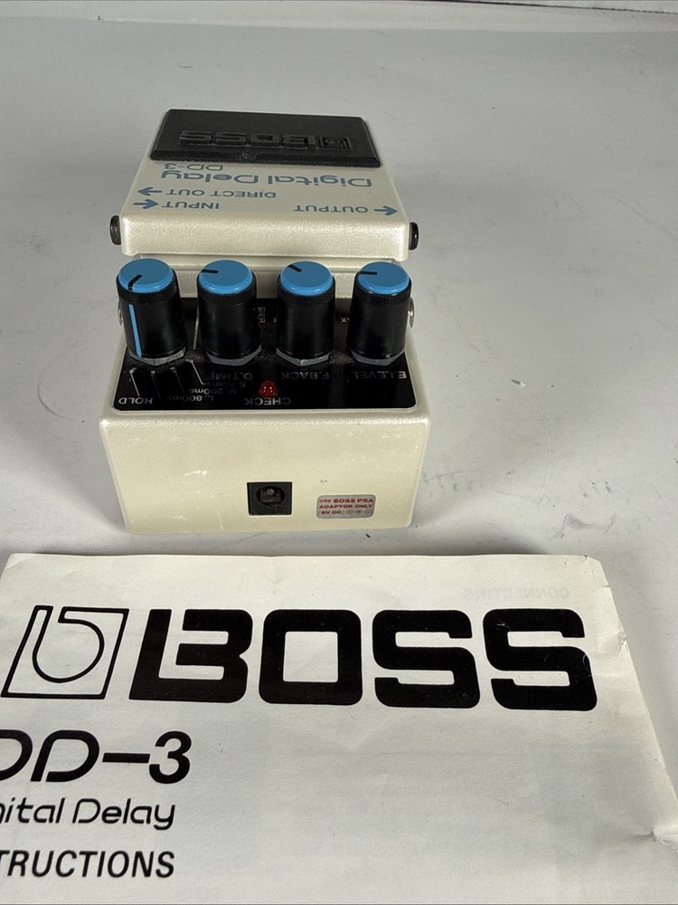 Boss (DD-3) Digital Delay Guitar Effect Pedal Tested Working w/ manual