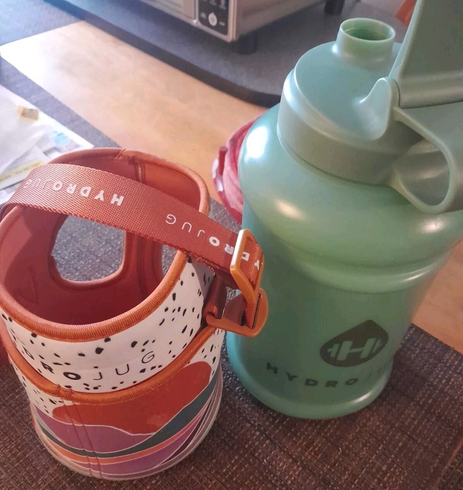 Hydrojug Bottle with Mountain Range Sleeve - Limited Edition