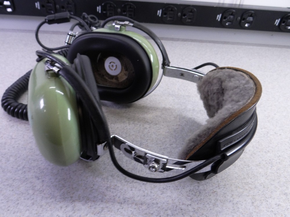 Vintage David Clark Pilot Headset Softtop Oregon Aero