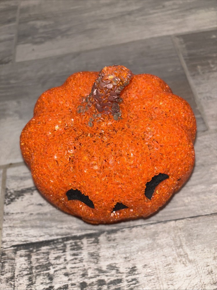 Plastic Popcorn Pumpkin Boy Jack O Lantern Vintage Halloween -Does not work
